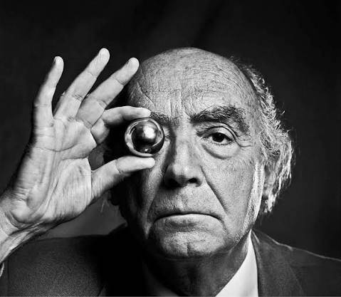 José Saramago